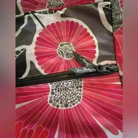 Vera Bradley Cherry Blossoms COLLAPSIBLE DUFFEL Packable Overnight Travel - Picture 3 of 4